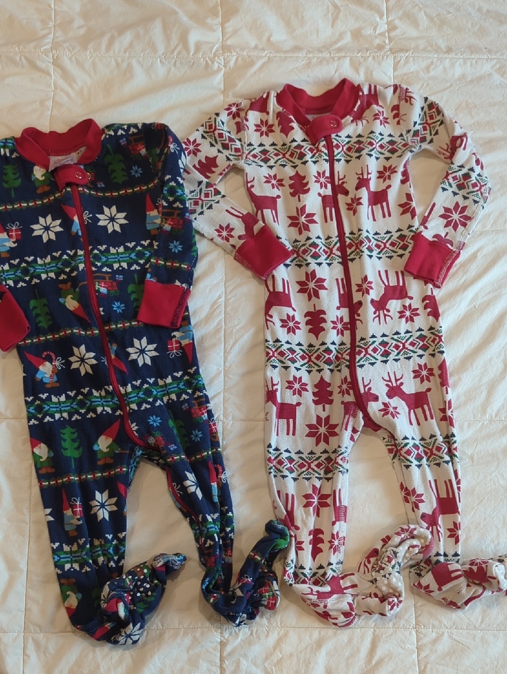 3T Hanna Andersson Holiday Footed Pajamas Set - Used
